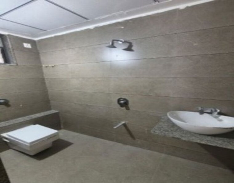 Bathroom, kudasan 3 Bedroom 1200 Sq.Ft. Apartment In Kudasan Gandhinagar 10264301
