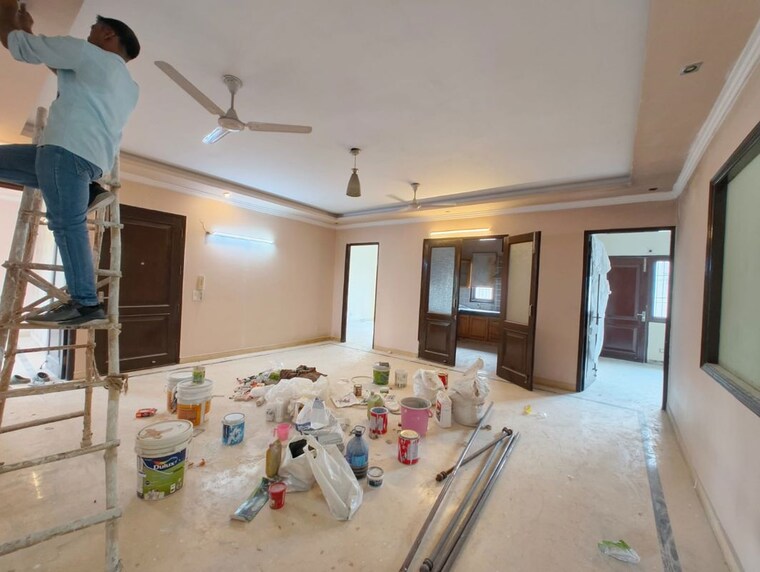 Living Room, kalkaji 4 Bedroom 300 Sq.Yd. Builder Floor In Kalkaji Delhi 10264312