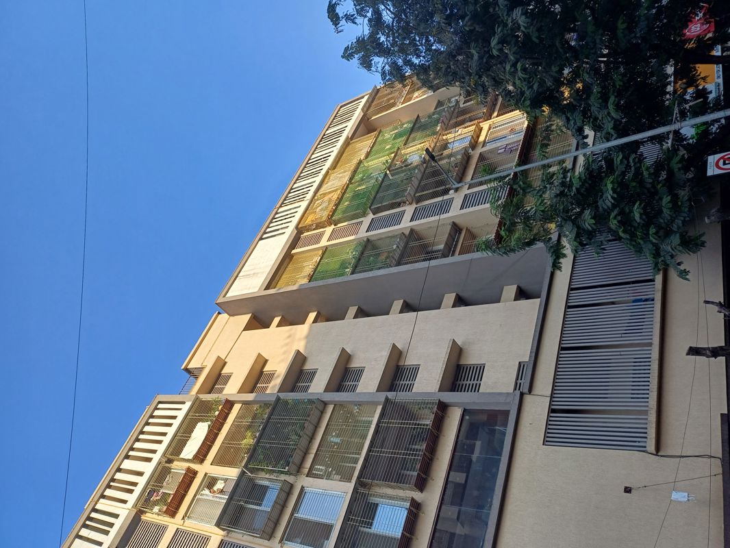 1 BHK + Pooja Room 660 Sq.Ft. Apartment in Titanium Pyramid Icon
