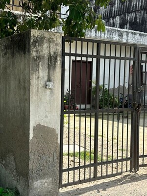 Balcony in 3.5 BHK Independent House at RWA Apartments Sector 52, Sector 52 – for Sale