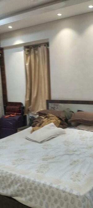 Bedroom in 3 BHK Apartment at Yash 5 Diamond Garden, Chembur – for Rent