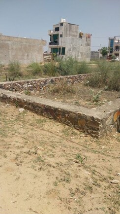 Plot For Sale in Agra Road