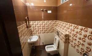 Attached Bathroom in 4 BHK Builder Floor at Adarsh Nagar – for Sale