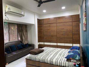 Bedroom in 4 BHK Villa at Chembur – for Sale
