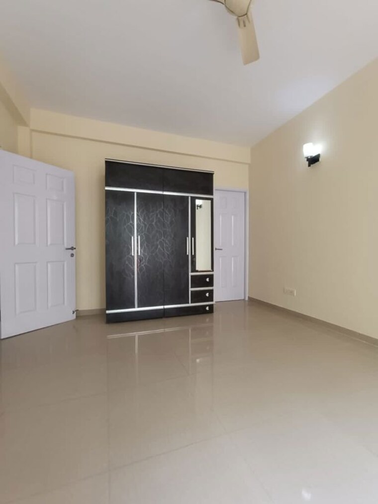 Room, signature-global-prime 2 Bedroom 800 Sq.Ft. Apartment In Sector 63a Gurgaon 10264339