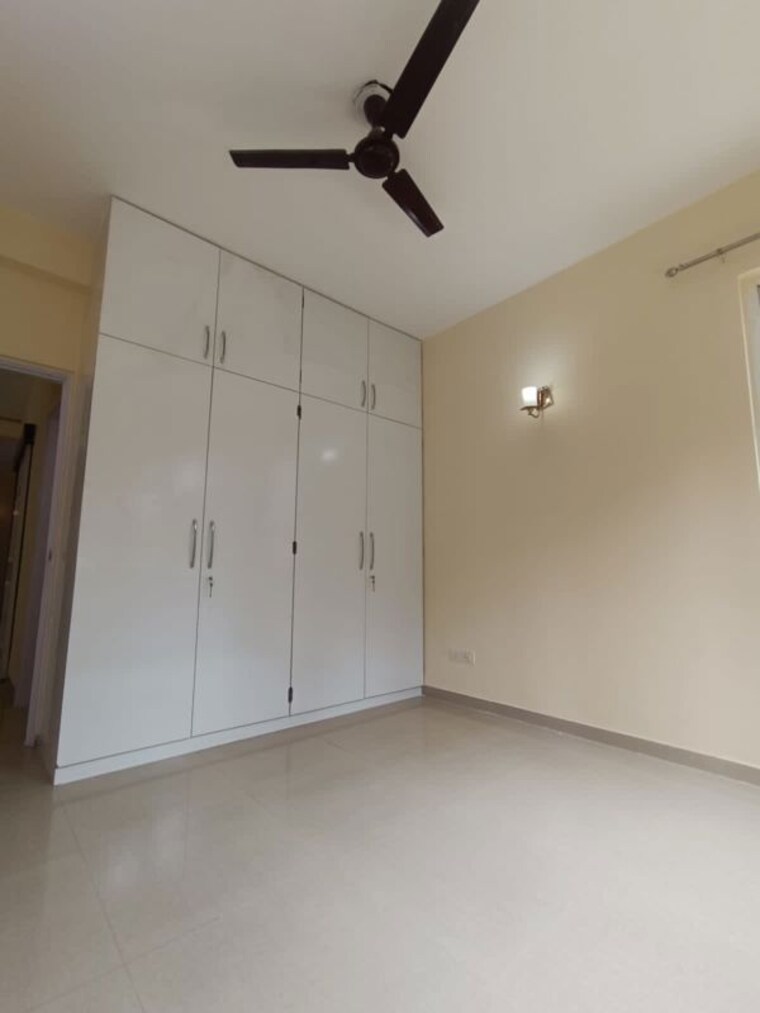 Room, signature-global-prime 2 Bedroom 800 Sq.Ft. Apartment In Sector 63a Gurgaon 10264339