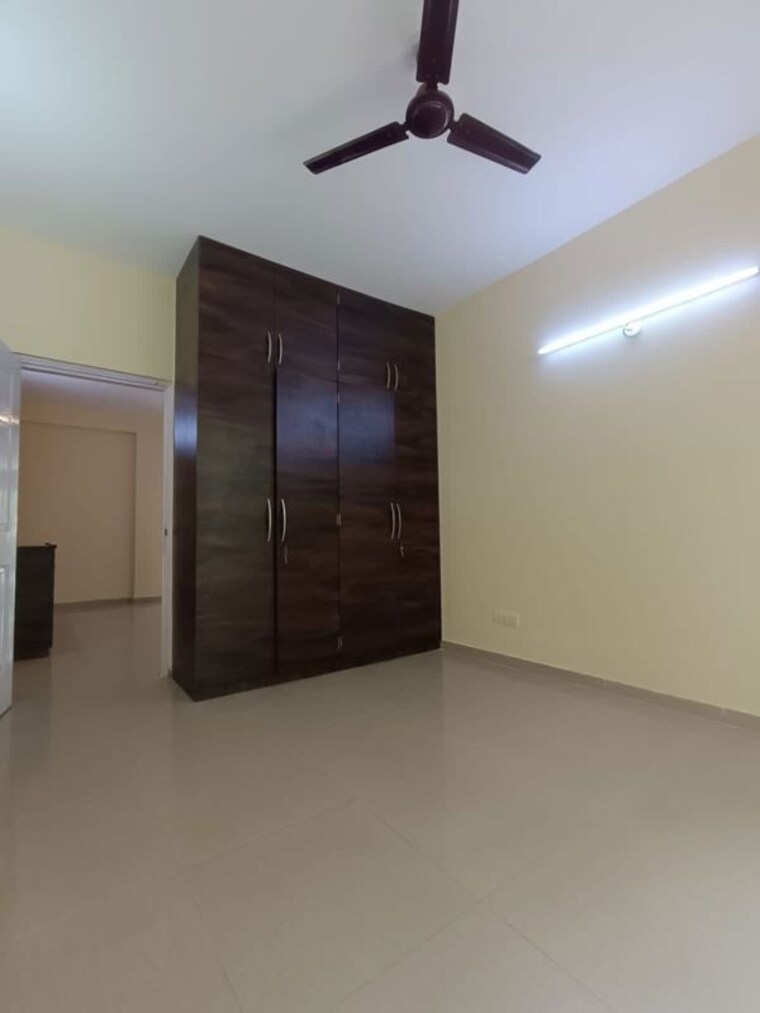 Room, signature-global-prime 2 Bedroom 800 Sq.Ft. Apartment In Sector 63a Gurgaon 10264339