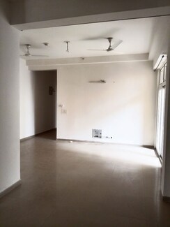 2.5 BHK + Study Room Apartment For Rent in Mahagun Mywoods