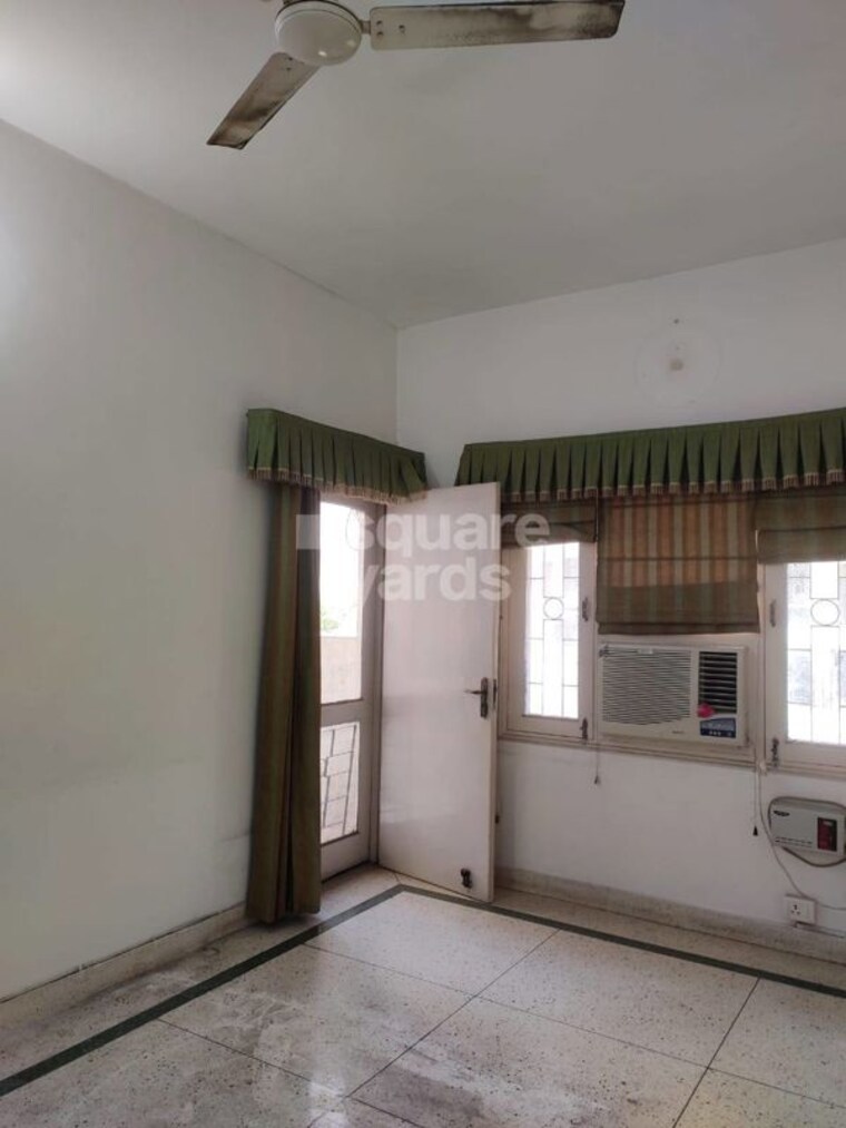 Room, sds-nri-residency-omega-ii 3 Bedroom 1245 Sq.Ft. Builder Floor In Omega Ii Greater Noida Greater Noida 10264537