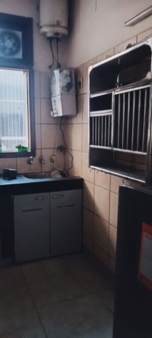 Kitchen in 3 BHK Builder Floor at Gold Souk Golf Links Plots, Sushant Lok I – for Rent