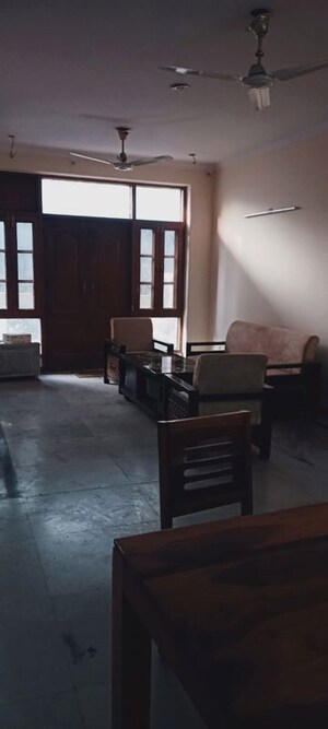 3 BHK Builder Floor For Rent in Gold Souk Golf Links Plots, Sushant Lok I