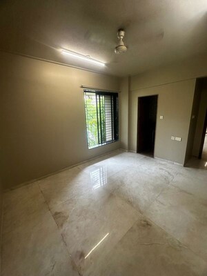 Room in 3 BHK Apartment at Chembur – for Rent