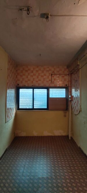 Room in 1 BHK Apartment at Dombivli East – for Rent