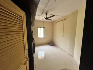 Room in 2 BHK Apartment at Dombivli East – for Rent