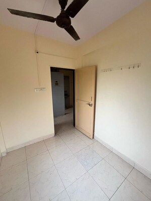 Room in 2 BHK Apartment at Dombivli East – for Rent