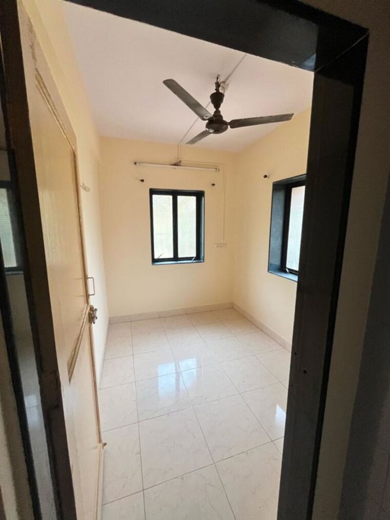 Room, dombivli east 2 Bedroom 600 Sq.Ft. Apartment In Dombivli East Thane 10264901