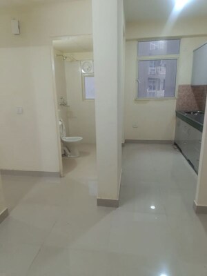 Room in 3 BHK Apartment at Conscient Habitat Residences, Sector 78 – for Sale