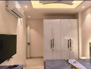 Building Lobby in 1 BHK Builder Floor at SAS Tower, Sector 38 – for Rent