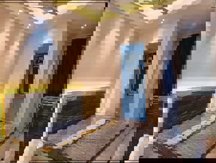 1 BHK + Pooja Room,Study Room 300 Sq.Ft. Builder Floor in SAS Tower