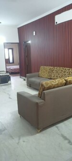 3 BHK + Servant Room 270 Sq.Ft. Builder Floor in DLF City Phase IV