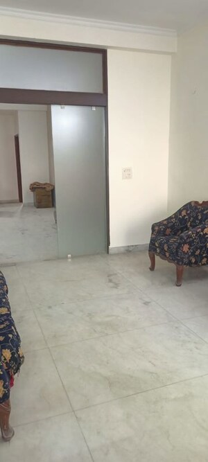 Bedroom in 3 BHK Builder Floor at DLF City Phase IV, Dlf Phase iv – for Rent