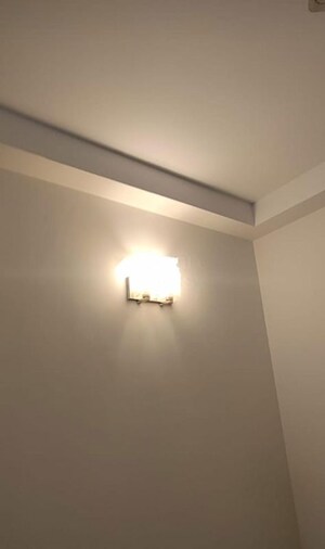 Room in 2.5 BHK Apartment at Bhartiya Nikoo Homes, Thanisandra Main Road – for Rent