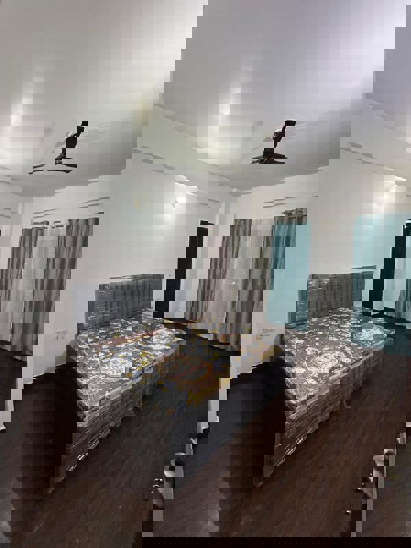 3.5 BHK + Servant Room 1825 Sq.Ft. Apartment in Aims Golf Avenue I