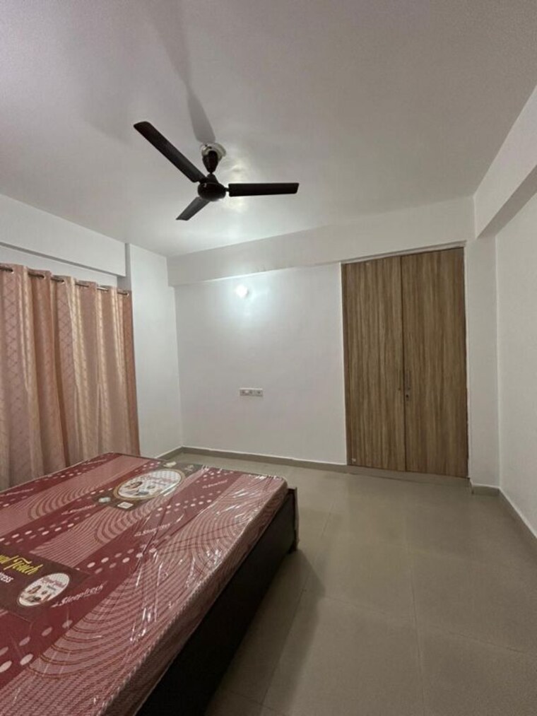 Bedroom, aims-golf-avenue-i 3.5 Bedroom 1825 Sq.Ft. Apartment In Sector 75 Noida 10264856