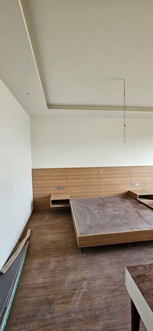 Furnished Amenities in 1 RK Builder Floor at Kohli One Malibu Town, Sector 47 – for Rent