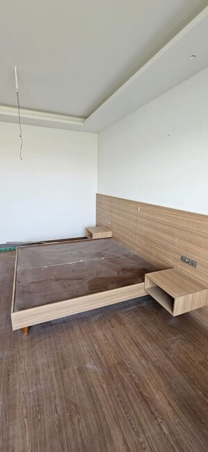 Room in 1 RK Builder Floor at Kohli One Malibu Town, Sector 47 – for Rent