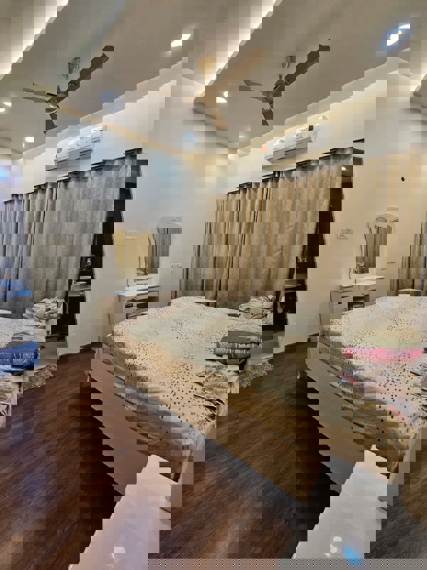 4 BHK + Pooja Room,Servant Room,Study Room,Extra Room,Basement,Store Room 2240 Sq.Ft. Apartment in Sunteck Signia High