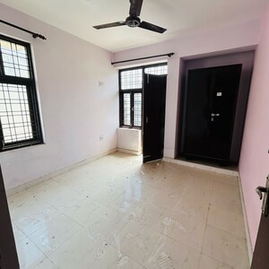 Room in 3 BHK Builder Floor at Basant Gaon – for Sale