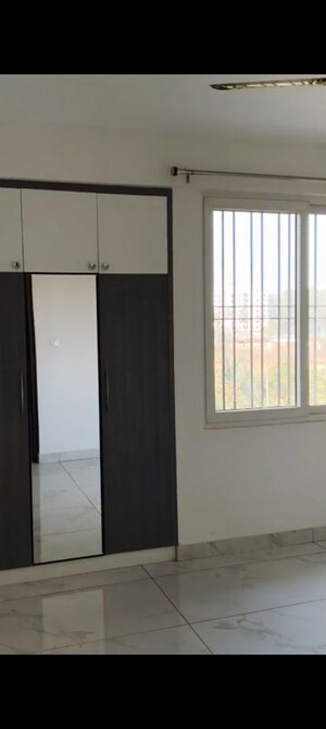 Room in 2 BHK Apartment at Concorde Epitome, Electronic City Phase ii – for Rent