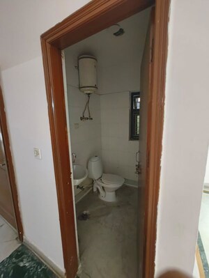 Building Lobby in 3 BHK Builder Floor at Kohli One Malibu Town Plot, Sector 47 – for Rent