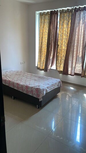 Bedroom in 2.5 BHK Apartment at Amanora Future Towers, Hadapsar – for Rent