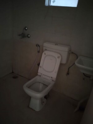 Bathroom in 3 BHK Apartment at ROF Aalayas, Sector 102 – for Rent