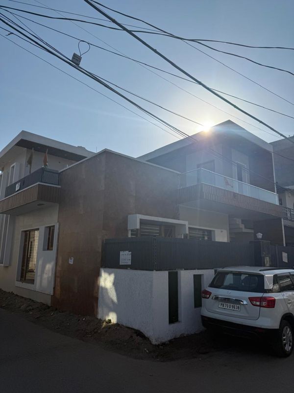 5 BHK + Study Room 2600 Sq.Ft. Independent House in Jarnail Enclave