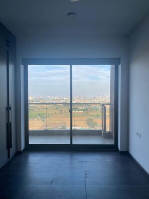 2 BHK Apartment For Rent in Krisumi Waterfall Residences, Sector 36a