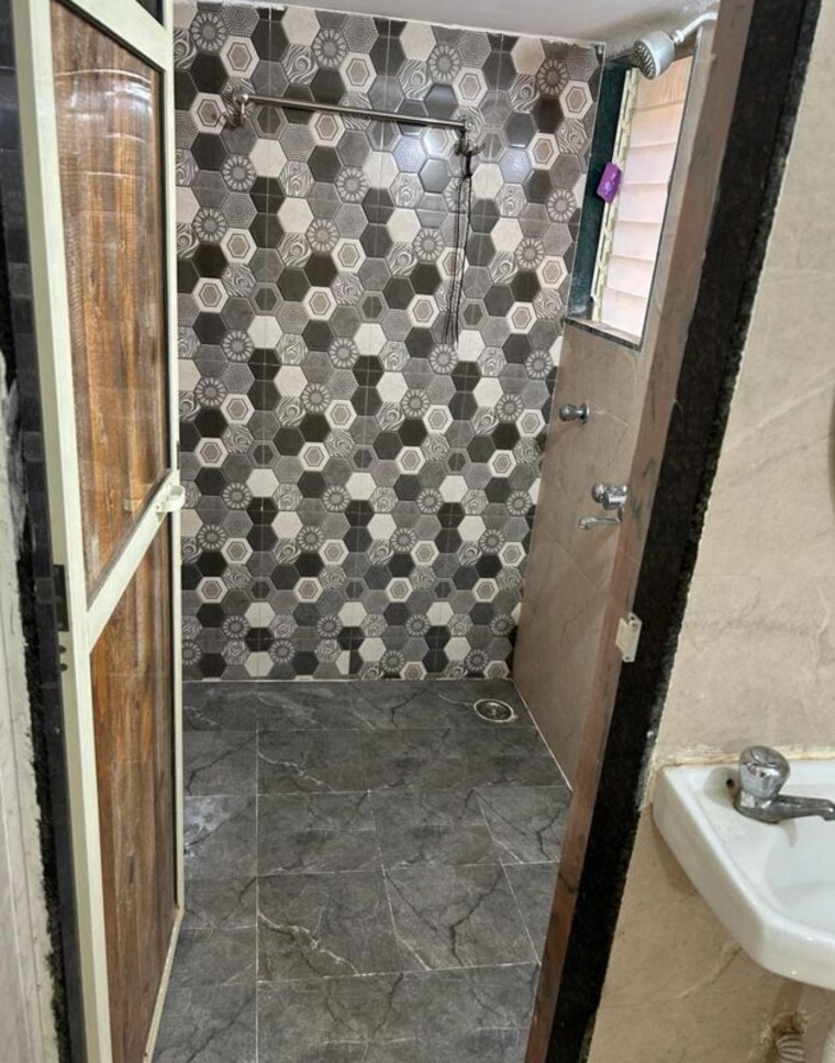 Washroom, deepali-deep-aangan 1 Bedroom 490 Sq.Ft. Apartment In Badlapur East Thane 10264926