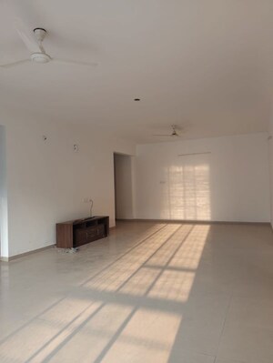 Room in 3 BHK Apartment at Vmaks Chalet, Electronic City Phase I – for Rent