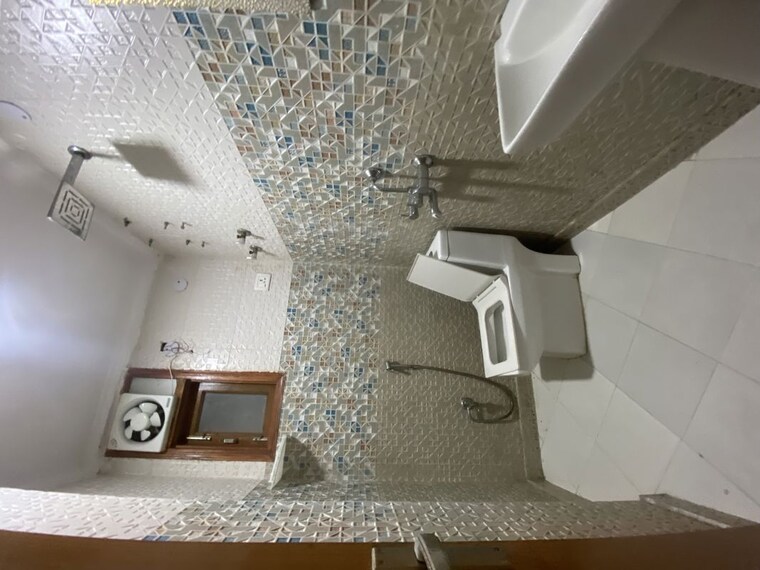 Bathroom, palm-residency-chhatarpur 2 Bedroom 800 Sq.Ft. Builder Floor In Chattarpur Delhi 10265257