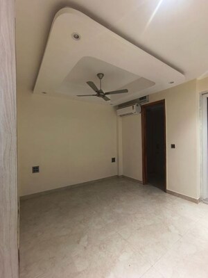 Room in 2 BHK Apartment at Pyramid Heights, Sector 85 – for Rent
