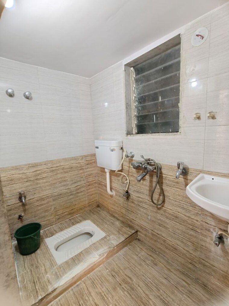 Bathroom, seven-apna-ghar-phase-2-plot-a 1 RK 260 Sq.Ft. Apartment In Mira Road Thane 10265549