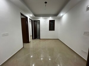 Room in 2 BHK Apartment at Saket – for Rent