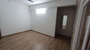 Room in 3 BHK Apartment at Purvanchal Royal City, Chi V Greater Noida – for Rent