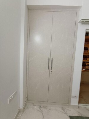 Furnished Amenities in 3 BHK Apartment at Purvanchal Royal City, Chi V Greater Noida – for Rent