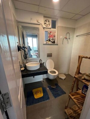 Team Area in 2 BHK Apartment at Signature Global Prime, Sector 63a – for Rent