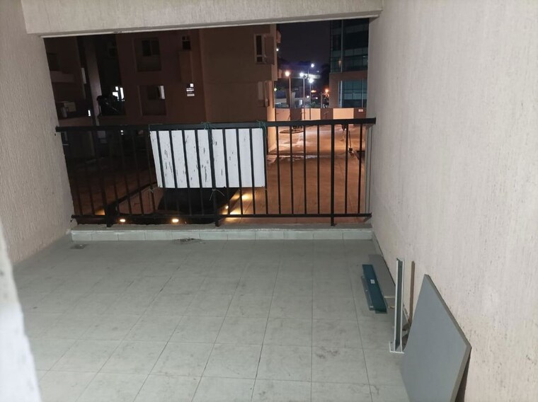 Balcony, kolte-patil-itowers-exente 1 Bedroom 550 Sq.Ft. Apartment In Electronic City Phase I Bangalore 10265865