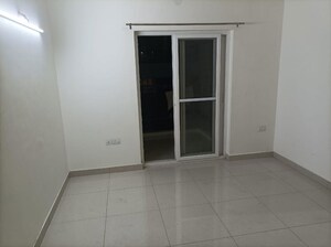 Room in 1 BHK Apartment at Kolte Patil iTowers Exente, Electronic City Phase I – for Rent