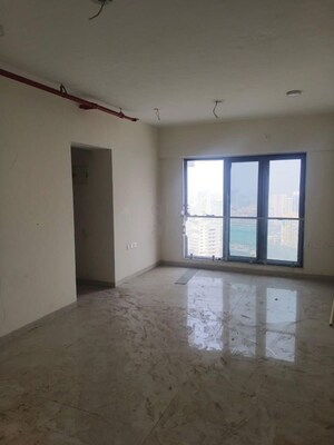 Room in 1 BHK Apartment at Chandak 34 Park Estate, Goregaon West – for Rent